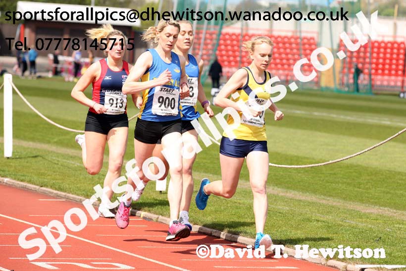 Senior womens 5000 metres, North Eastern Track and Field Champs, Gateshead Stadium. Photo: David T. Hewitson/Sports for All Pics